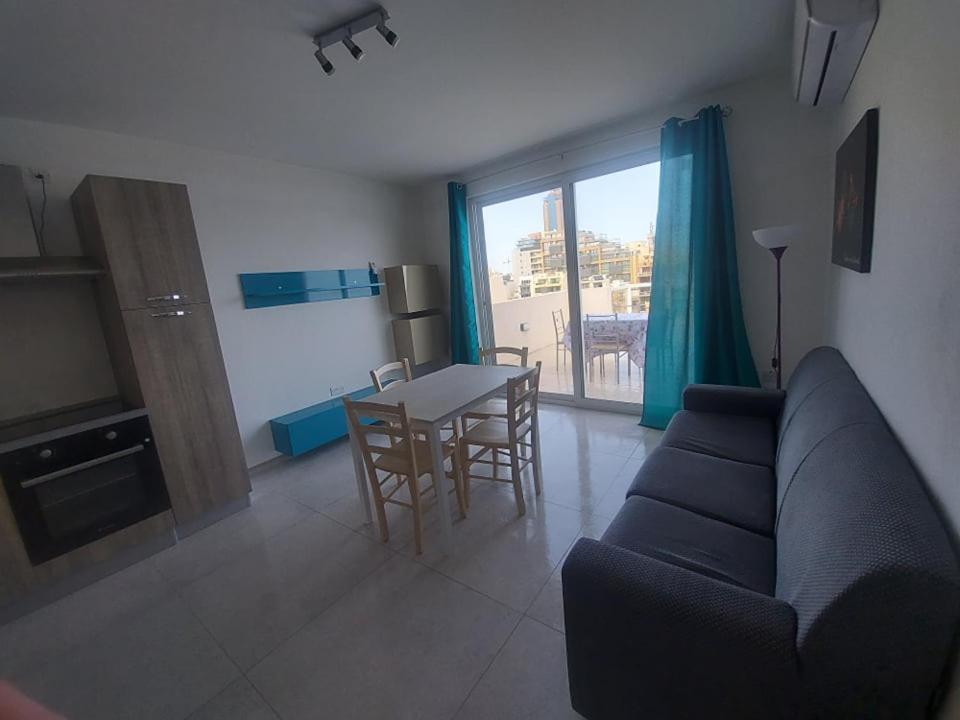 St Julians Bay Sea Front Apartments Saint Julian's Eksteriør billede